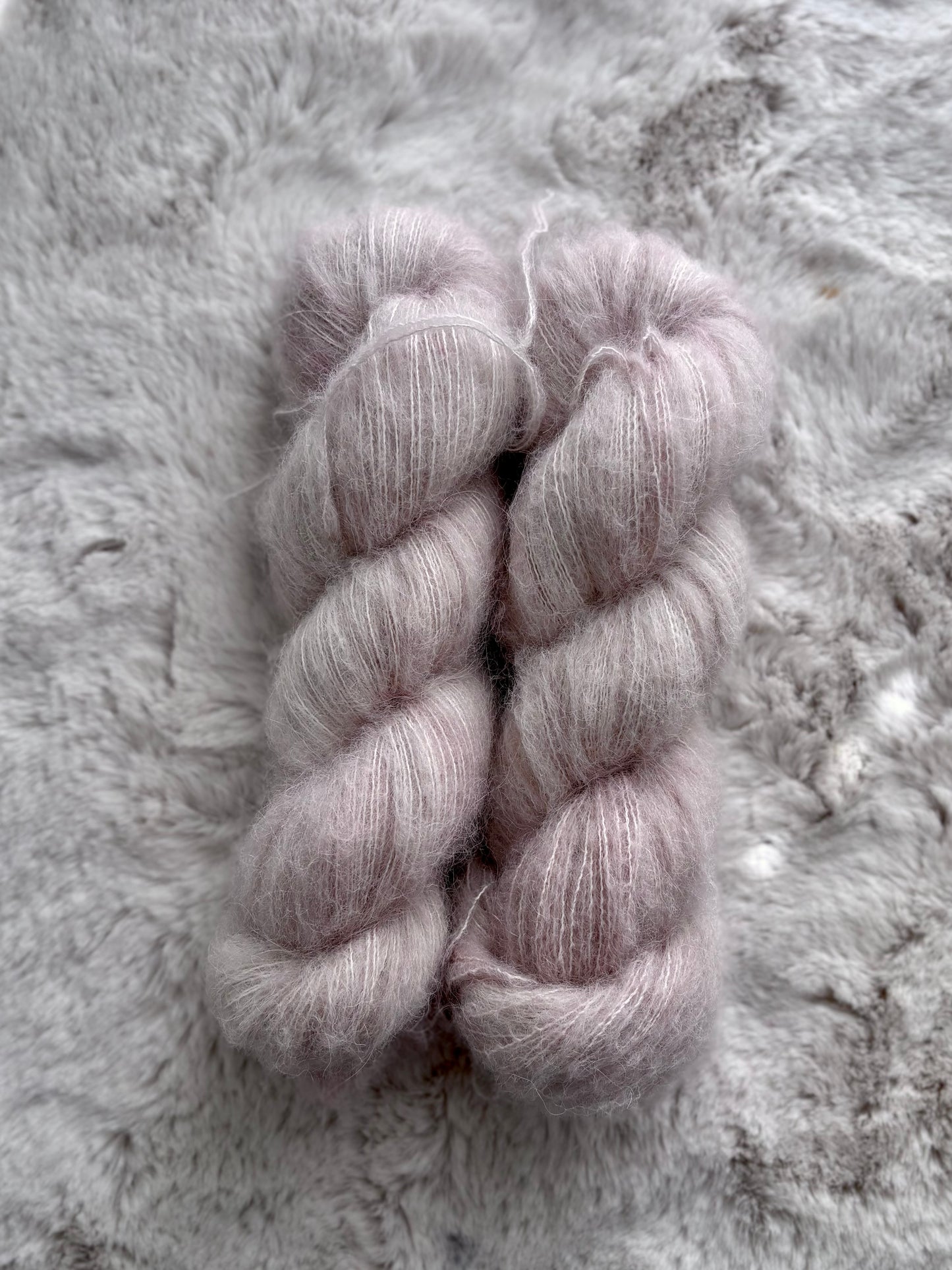 blush // suri lace
