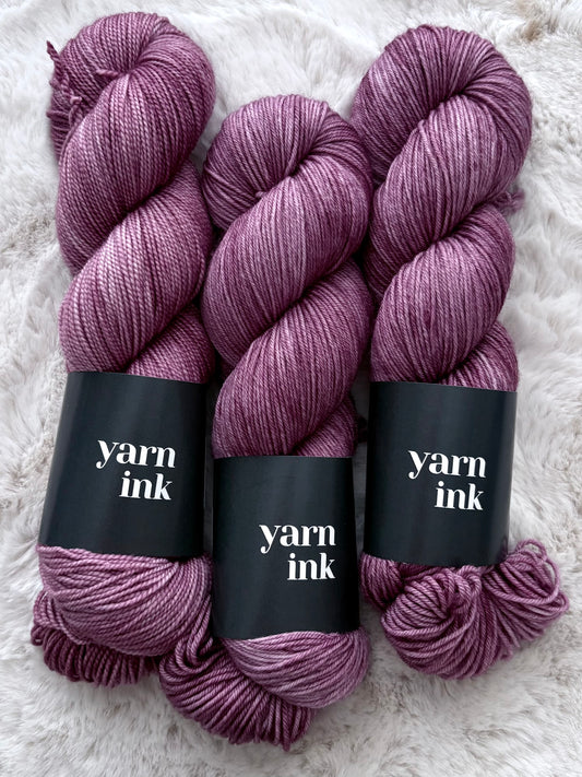 cran // plush sock // 100g