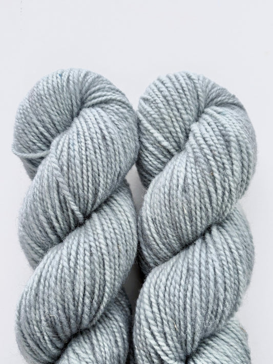 wisp :: woolen worsted // 1 LEFT